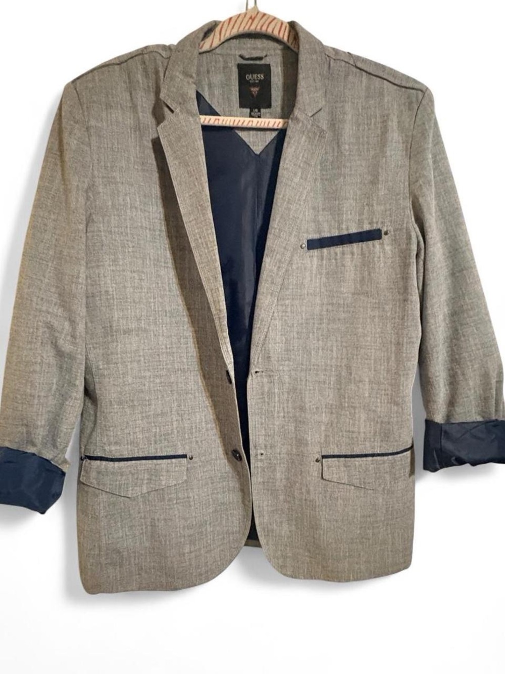 GUESS Men's Light Gray Blazer with Navy Accents